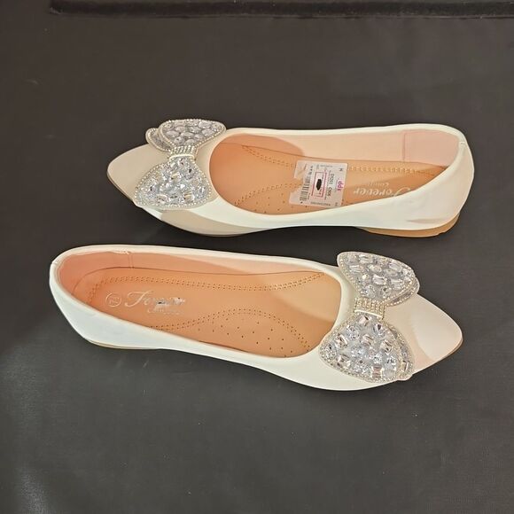 BRAND NEW FOREVER BUTTERFLY ACCENTS WOMEN'S SLIP-ON FLAT - Picture 8 of 13